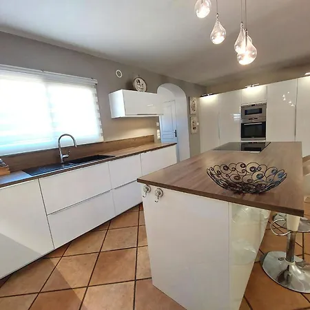 La Maison Pitok A 400m De La בית נופש *