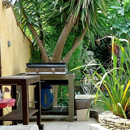 Prázdninový dům La Maison De Coco 120m2 A 400 M De La *