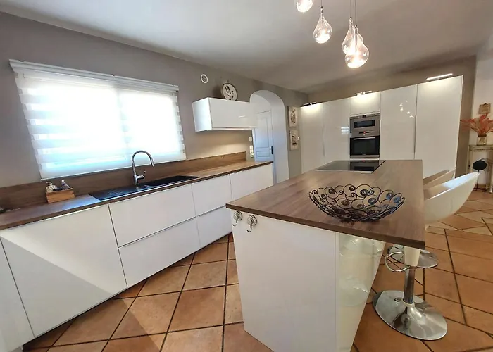 La Maison Pitok A 400m De La Vakantiehuis *